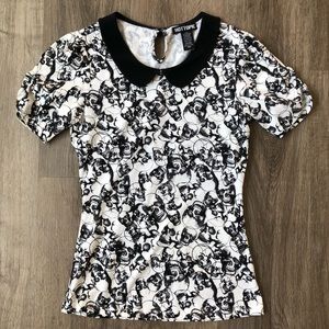Hot Topic Black and White Skull Print Peter Pan Collar Top